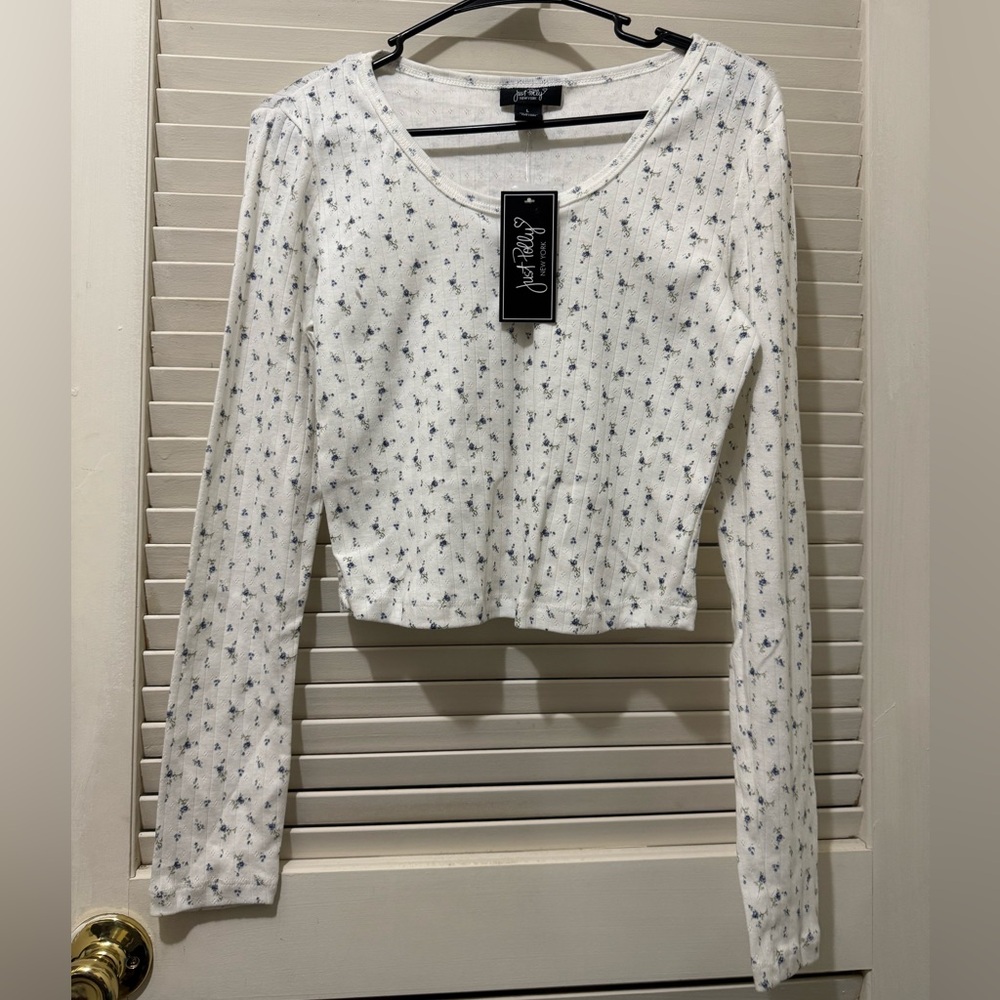 Just Polly Junior's Cropped White with Blue Flowers Long Sleeve Cropped Top NWOT